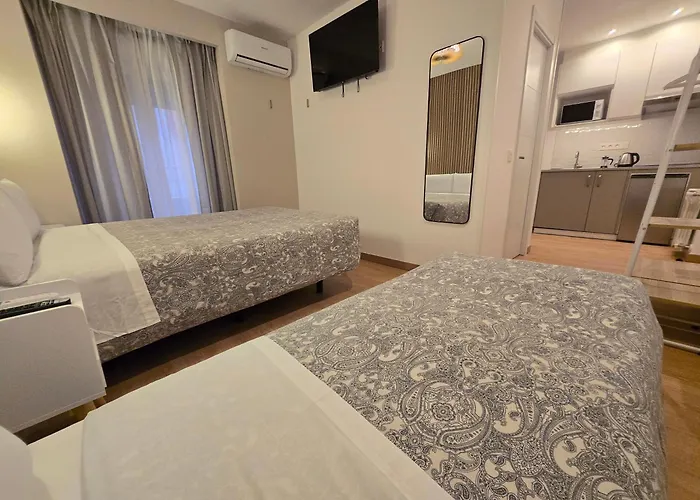 Hostal A Nuestra Senora De La Paloma Madrid